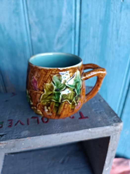 French Brocante - For Sale - Tiny Barbotine French Majolica CupDescription: <p>Sweet little Barbotine cup with ivy decoration, 2" high</p>

<p>Some wear</p>
