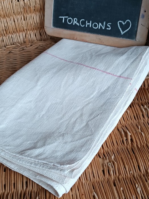 French Brocante - For Sale - Large Antique Hemp Linen Torchon ClothDescription: <p>Superb quality large antique hemp linen cloth with a lovely woven diagonal stripe at each end, this is large enough to have been used a a small table cloth, or it may have been a vendage (harvest time) cloth</p>

<p>Clean and in excellent condition</p>

<p>Measures 148cm by 94cm</p>
