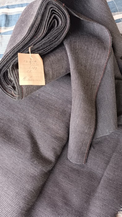 French Brocante - For Sale - Bolt End Vintage Tailor's Wool Cloth 4.9m #7Description: <p>From the closed down tailors atelier this is a lighter weight woven wool textile with a black and white stripe design ideal for clothing, bags, even upholstery or pillows</p>

<p>An unused, dead stock bolt, so in very good vintage condition, measuring 154cm wide and 490cm long weight 2.2kg</p>
