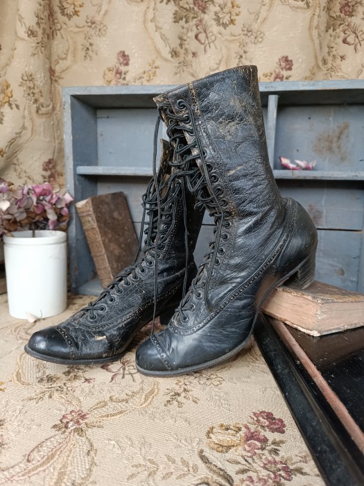 French Brocante - For Sale - Pair of Worn In Victorian Lady's Boots Description: <p>An evocative pair of Victorian lace up boots, showing their years of service with an excellent a timeworn look, good for displaying and okay to wear, the leather is sturdy&nbsp;and would improve with treatment if you wish</p>

<p>Original soles, one heel base has crumbled</p>
