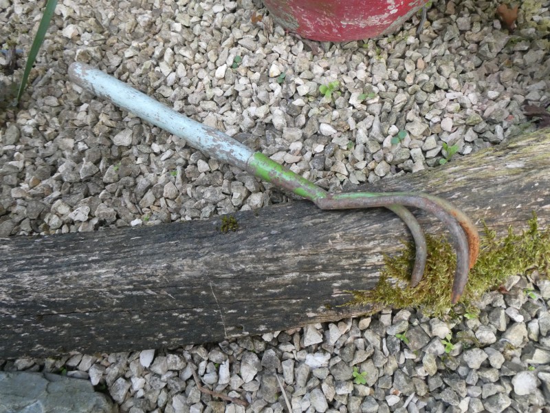 French Brocante - For Sale - Vintage Garden Hand RakeDescription: <p>So much better quality than anything that can be bought these days, a vintage garden tool looks good on display and is a joy to use</p>

<p>This short rake is all original with a long wooden handle with lovely worn blue paint finish and traces of the original green paint on the metal</p>

<p> </p>
