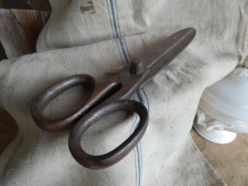 French Brocante - For Sale - Pair of Huge Tailor's Dressmaker's ScissorsDescription: <p>Gorgeous old pair of tailor's scissors still sharp and useable with some surface rust </p>

<p>They are marked Boucher Fab (Fabrique) A Paris, 6 Rue des Maronites</p>

<p>37cm/ 15" long</p>
